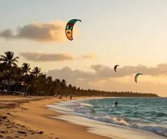 Cumbuco: O Paraíso das Praias Próximo a Fortaleza Cumbuco: O Paraíso das Praias Próximo a Fortaleza
