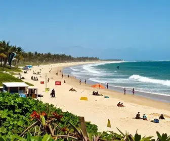 Descubra as Belezas da Praia de Porto das Dunas, em Aquiraz