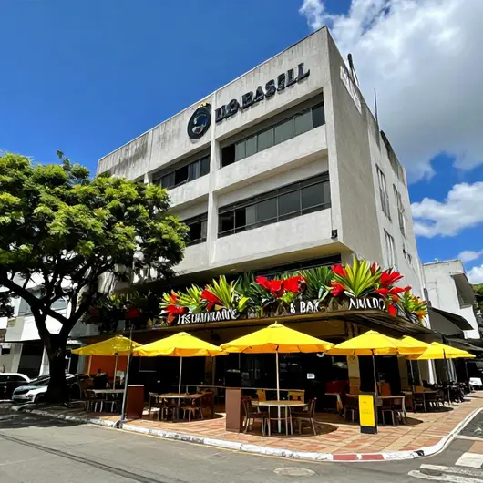 Descubra o Alô Brasil Restaurante & Bar