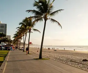 Explorando a Beira-Mar de Fortaleza: seu guia completo do calçadão