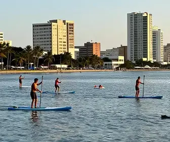 Explorando Stand-up Paddle e Caiaque na Orla de Fortaleza
